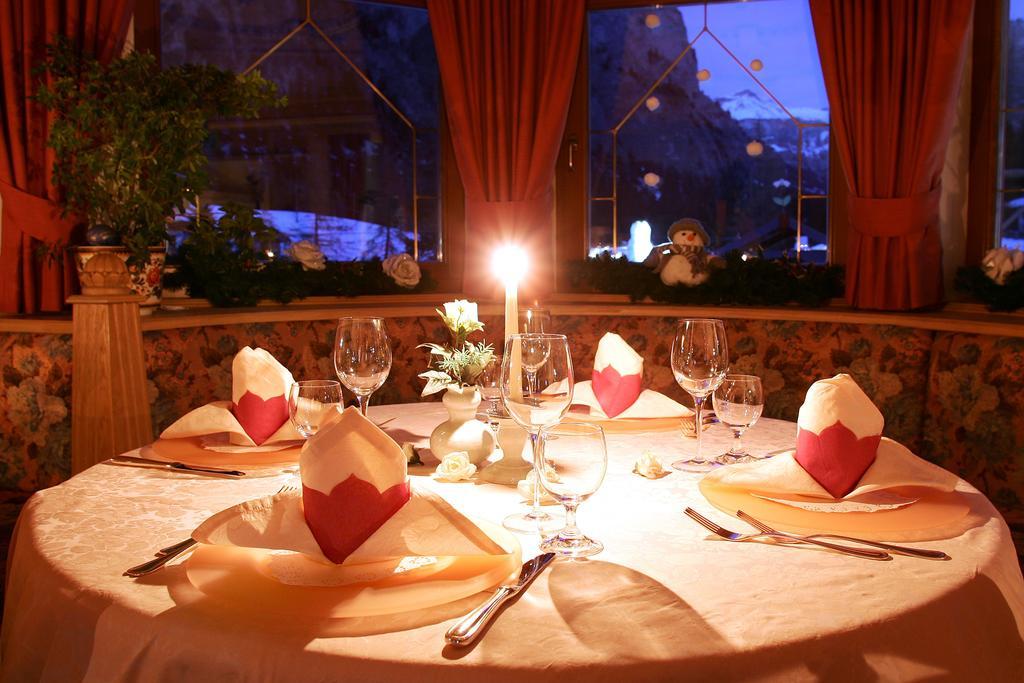 Hotel Val セルヴァ・ディ・ヴァル・ガルデーナ エクステリア 写真